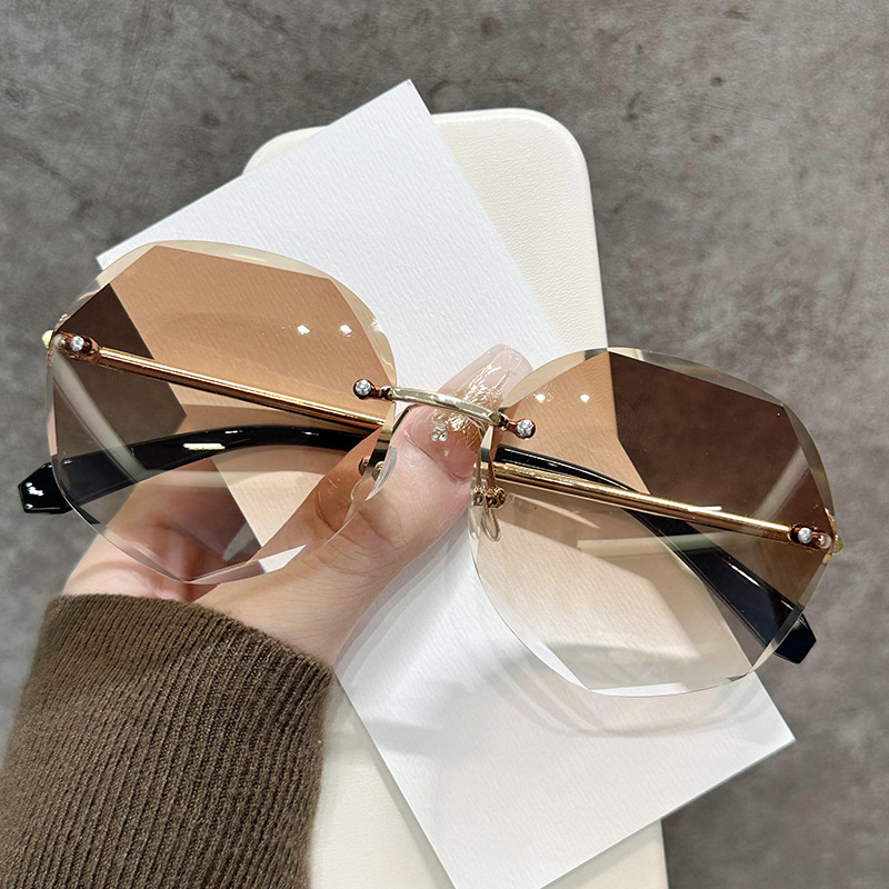 Metal Photo Panel - Vintage Oversized Irregular Rimless Sunglasses Women