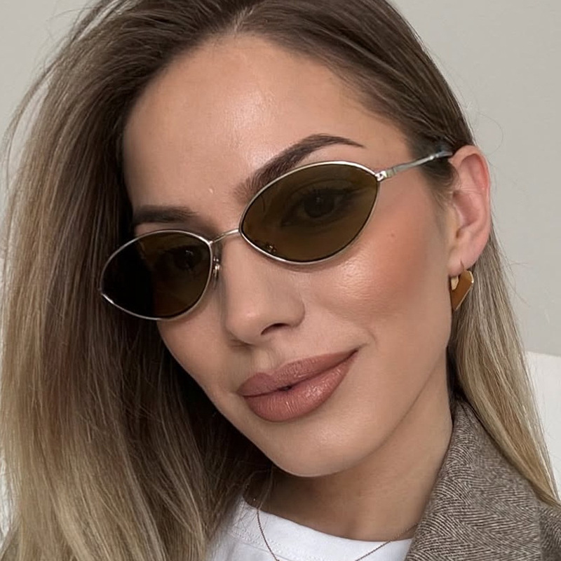 Metal Photo Panel - Retro Cat eye Woman Sunglasses for
