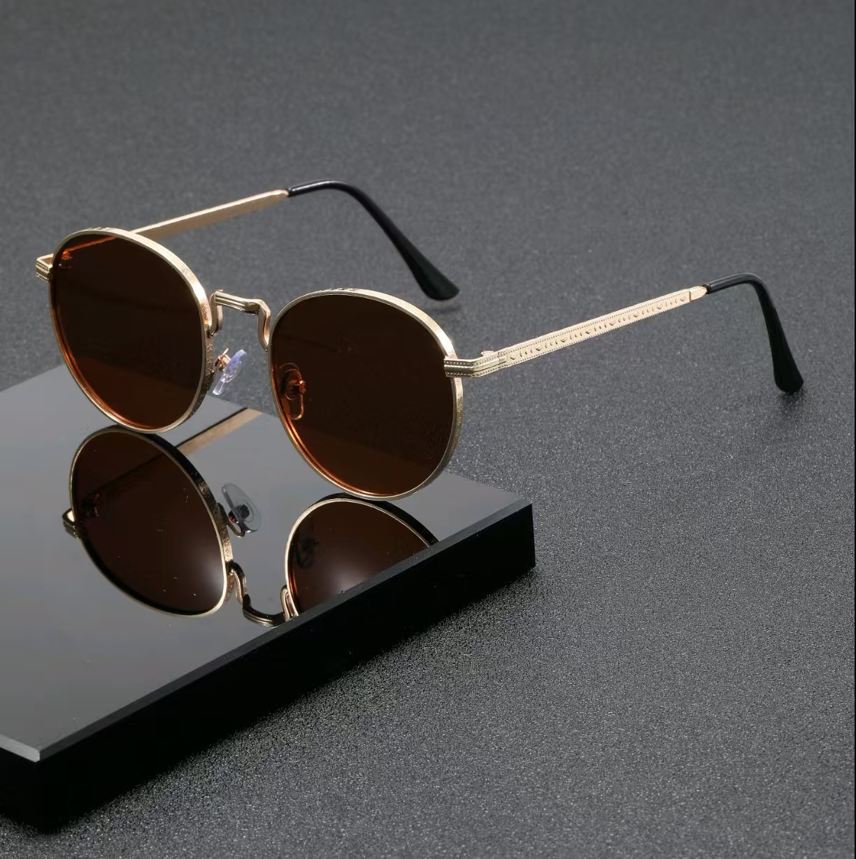 1PCS Retro Oval Narrow Frame S - Metal Photo Panel review and price